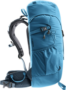 Climber 22 (Wave-ink)