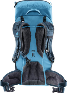 Climber 22 (Wave-ink)