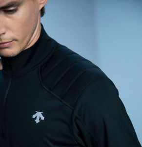 Shoulder Trim T-Neck (Black 48)